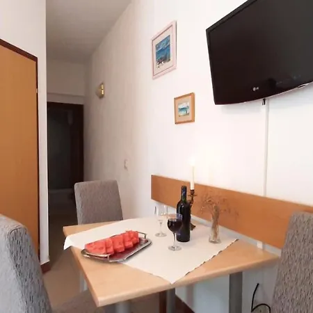 Ola Apartment