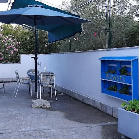 Ola Apartment